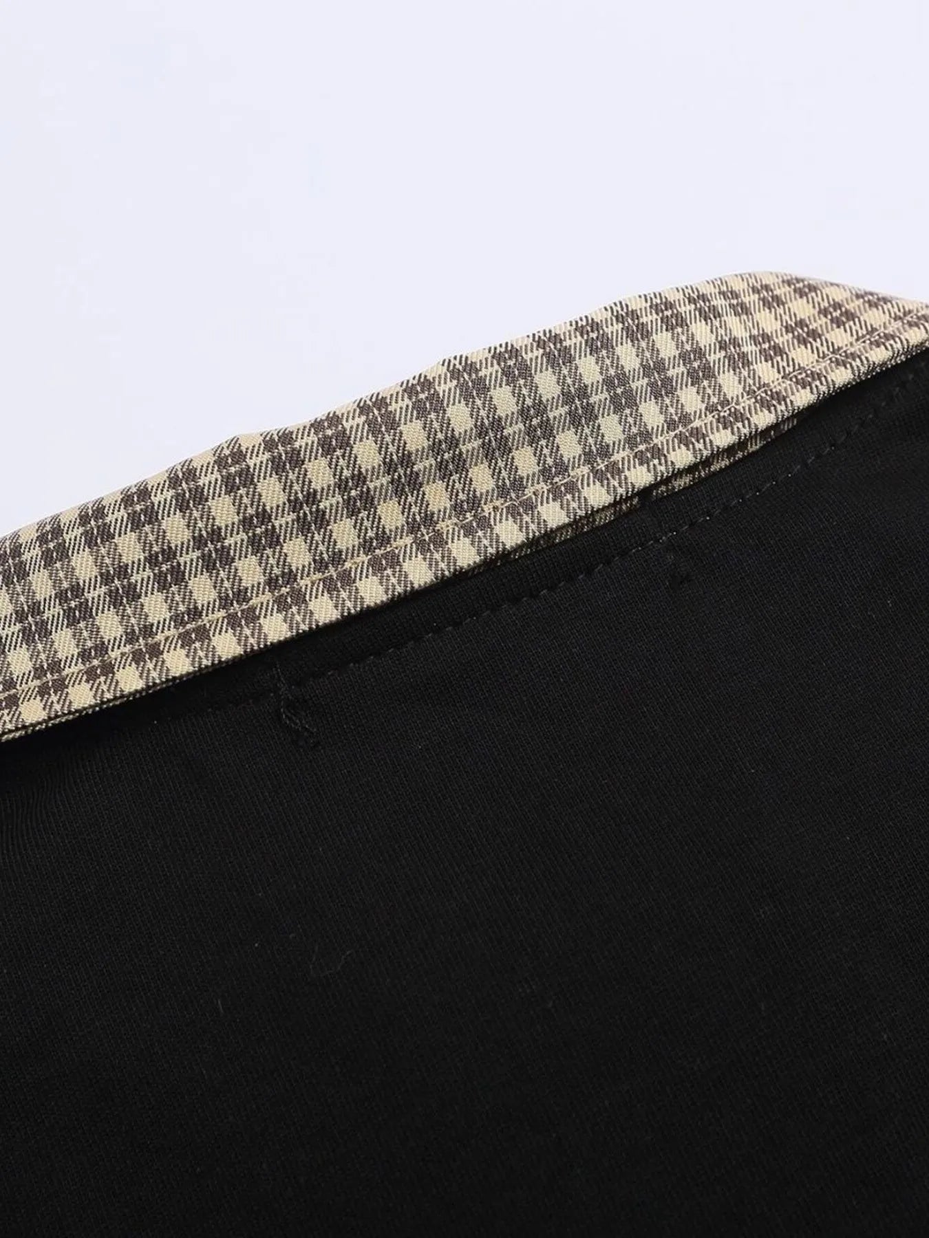 Men's Checkered Collar Accent Short Sleeve Polo